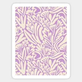 Abstract boho leaf and flower pattern in lavender Magnet